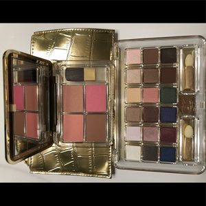 Ester Lauder eyeshadow and blush set